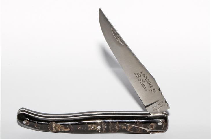 mezzaluna knife