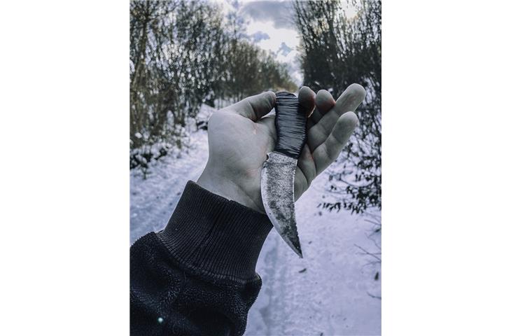 trench knife brass knuckles