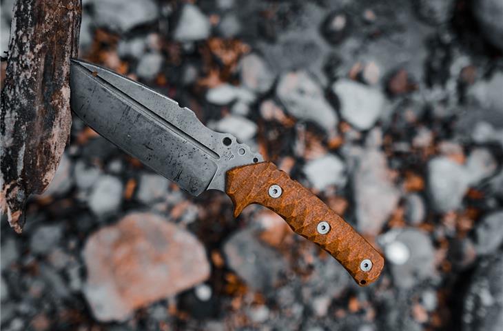 leather knife