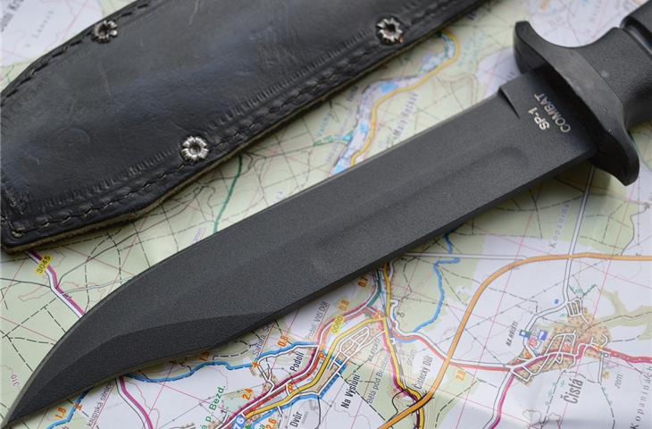 bear grylls knife