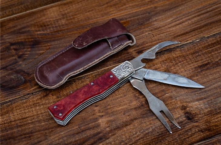 belt buckle knife concealed